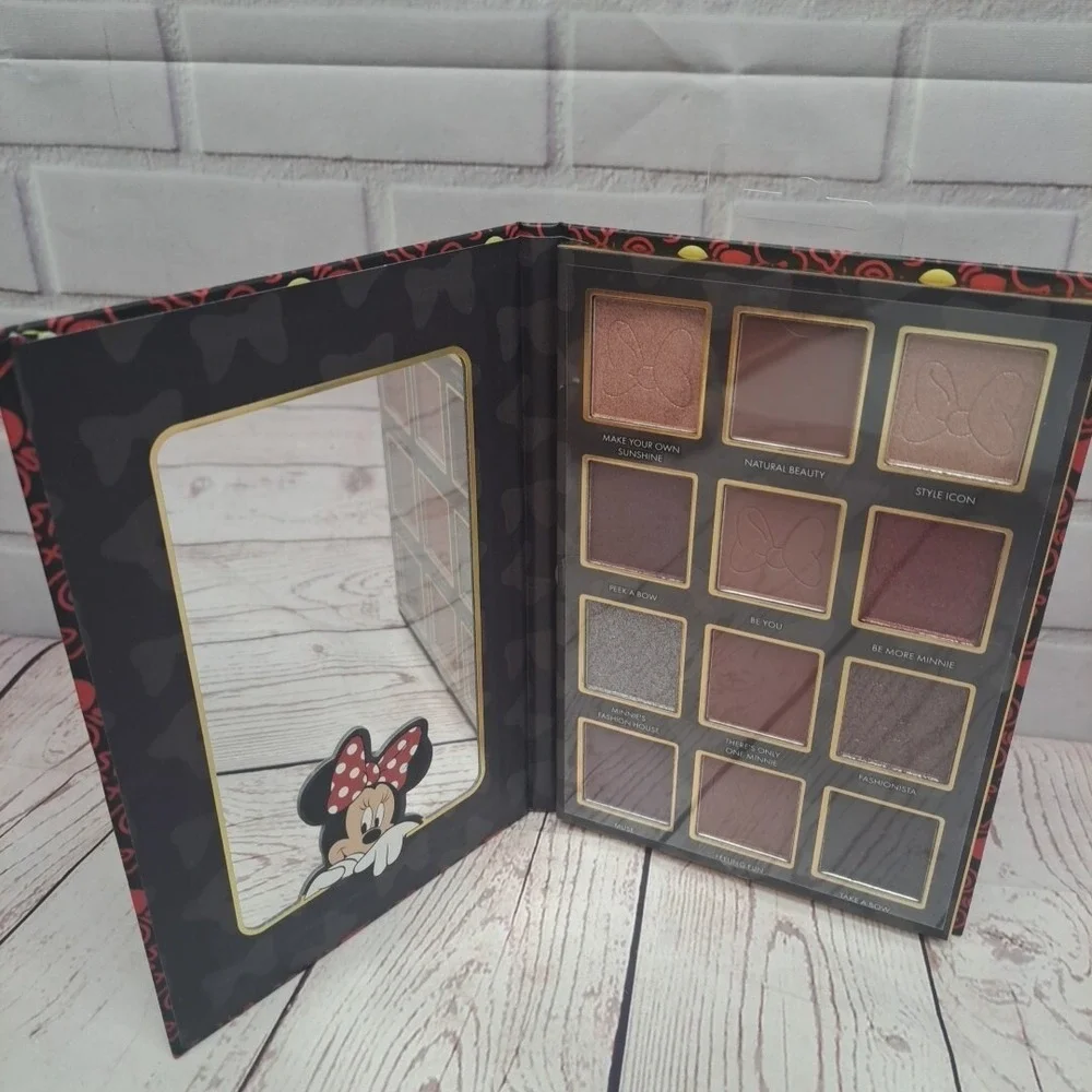 New Taste Beauty Disney MINNIE MOUSE - 12 Eyeshadow Palette & Mirror Full size